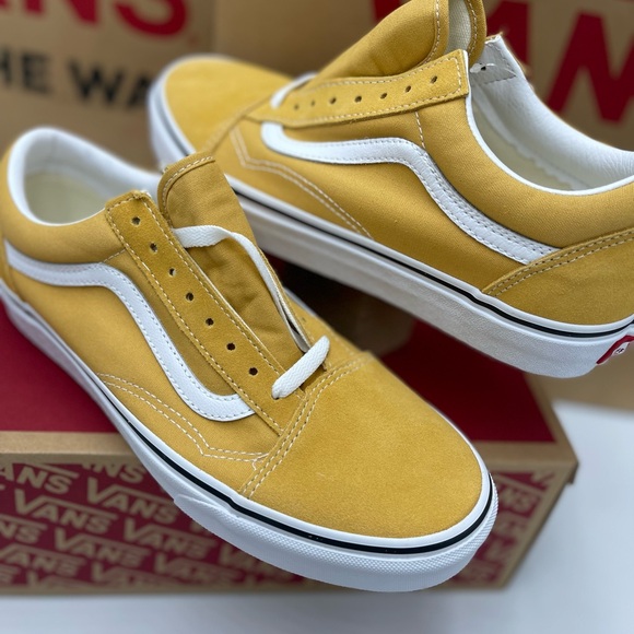Vans WMNS Mustard Vans Men’s Old Skool
Ochre/True White Sneakers 
VN0A38G1QA0 - Picture 7 of 16